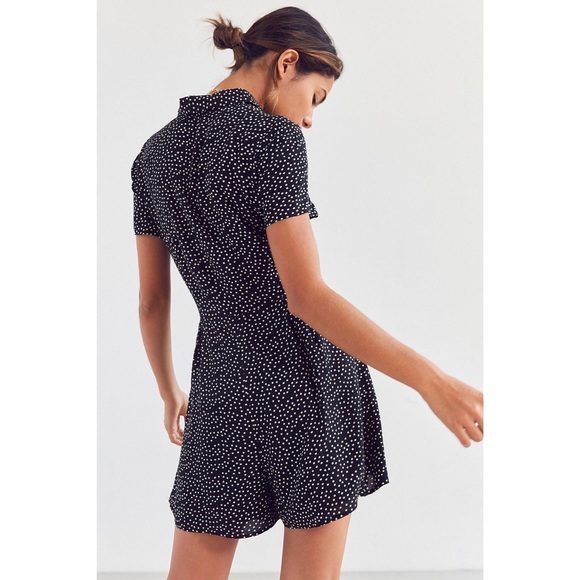 Urban Outfitters 90s romper - Picture 3 of 8